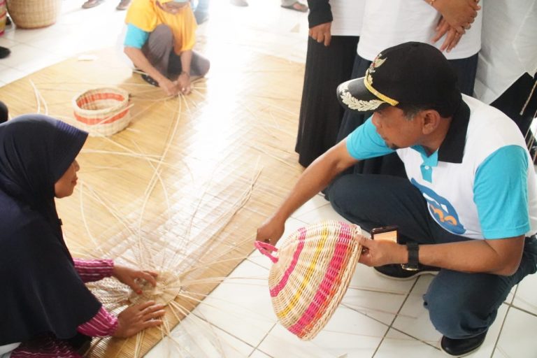 Sentra Rotan PPU, Upaya Jaga Kearifan dan Tingkatkan Kesejahteraan Masyarakat