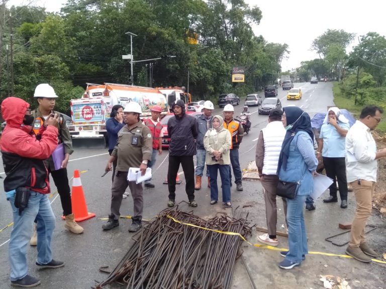 Sidak Komisi III DPRD Balikpapan,  Proyek DAS Ampal Tidak Sesuai Target