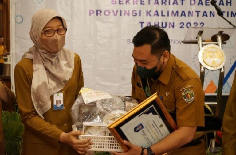 Sekda Sri Launching Aksi Mapan, Maheza Jenar Terpilih ‘Employee off The Month’