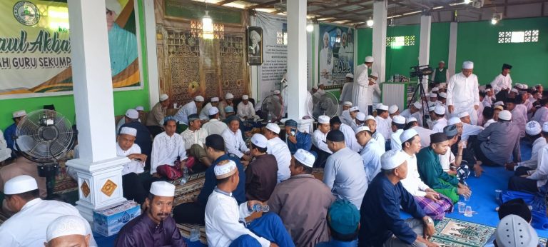 Haul Solo Ke-111 di PPU Dihadiri Ratusan Jamaah