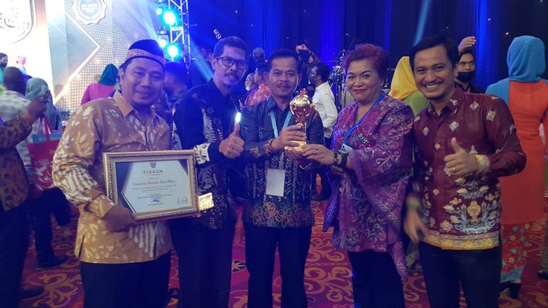 Pemkab PPU Raih Penghargaan UHC Award