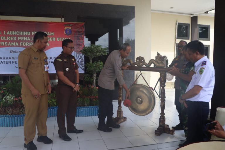 Tugaskan Personel di Wilayah Terbawahm Polres PPU Launching Polisi RW