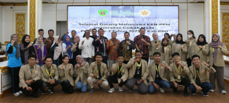 Puluhan Mahasiswa UGM Laksanakan KKN-PPM di Desa Babulu Darat dan Babulu Laut