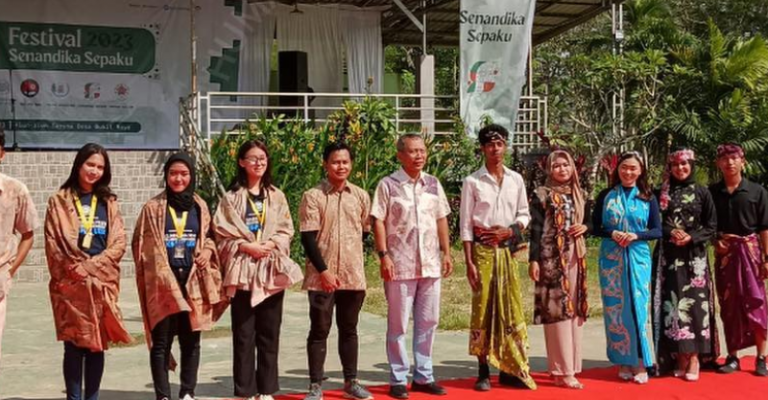 KKN UGM Gelar Festival Senandika Sepaku 2023, Perkuat Budaya Lokal di IKN