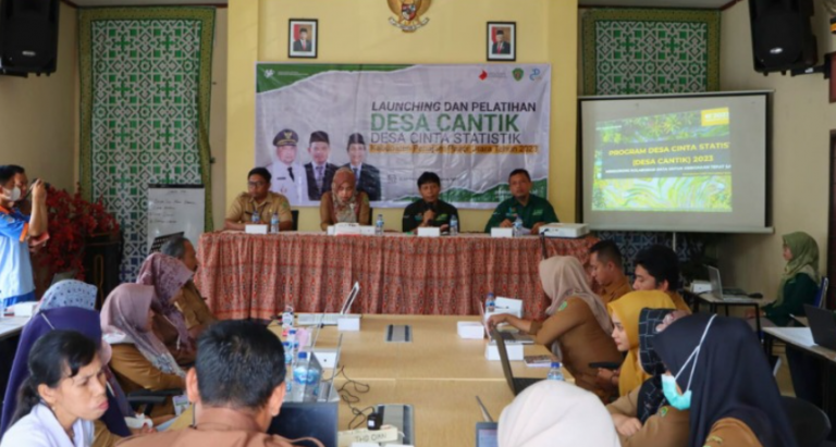 Aparatur Desa di Sepaku Diberikan Pelatihan Desa Cantik Tahun 2023