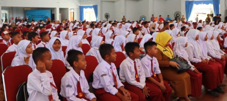 Program Seragam Gratis PPU Kembali Berjalan 2024, Penerima Manfaat Tak Lagi Seluruh Siswa Baru