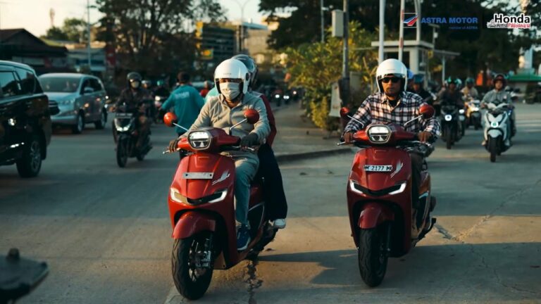 Ramaikan Regional Public Launching di Kota Tepian, Komunitas Sepeda Motor Honda Samarinda Ikuti Fashion Meet Up Honda Stylo 160