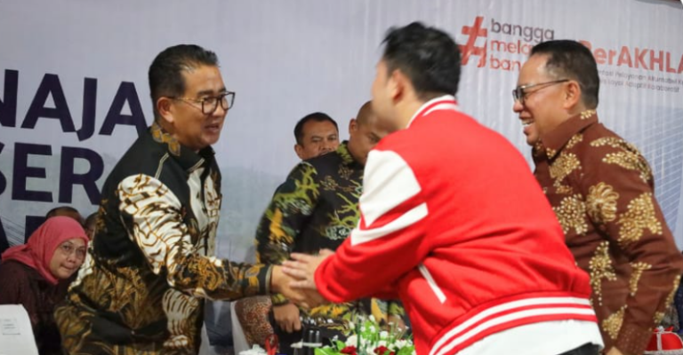 Perhelatan Akbar Tanpa APBD, Pj Gubernur Kaltim Apresiasi Perayaan HUT Ke-22 PPU