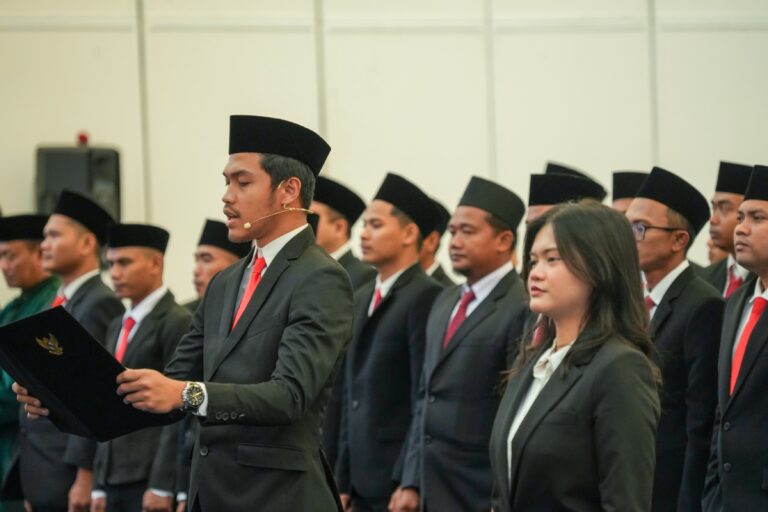 Sebanyak 214 ASN Jabatan Fungsional dan Jabatan Pelaksana di Lingkungan Otorita IKN Dilantik