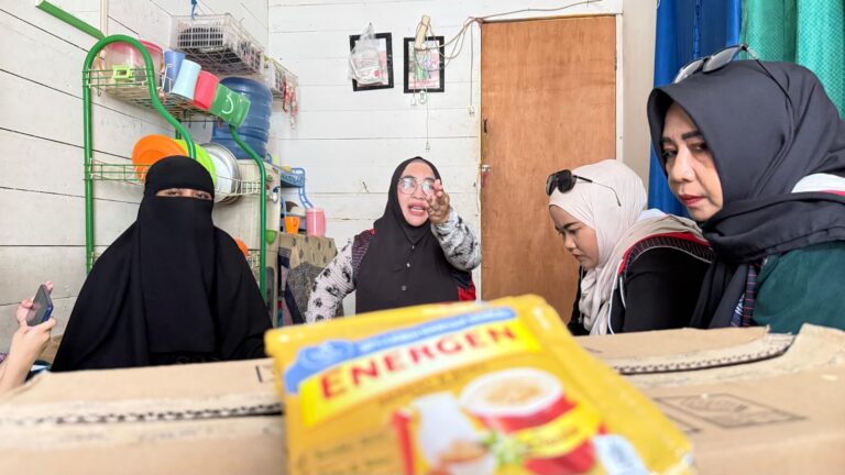 Tangis Sang Ibu Pecah, Mandala Sempat Batalkan Permintaan Sepatu Baru