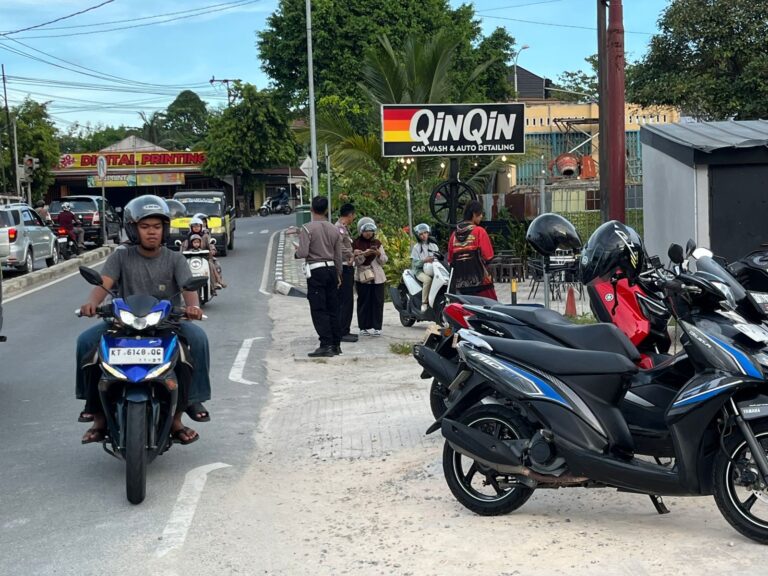 Pengendara Diduga Kehilangan Kendali di Simpang McDonald’s