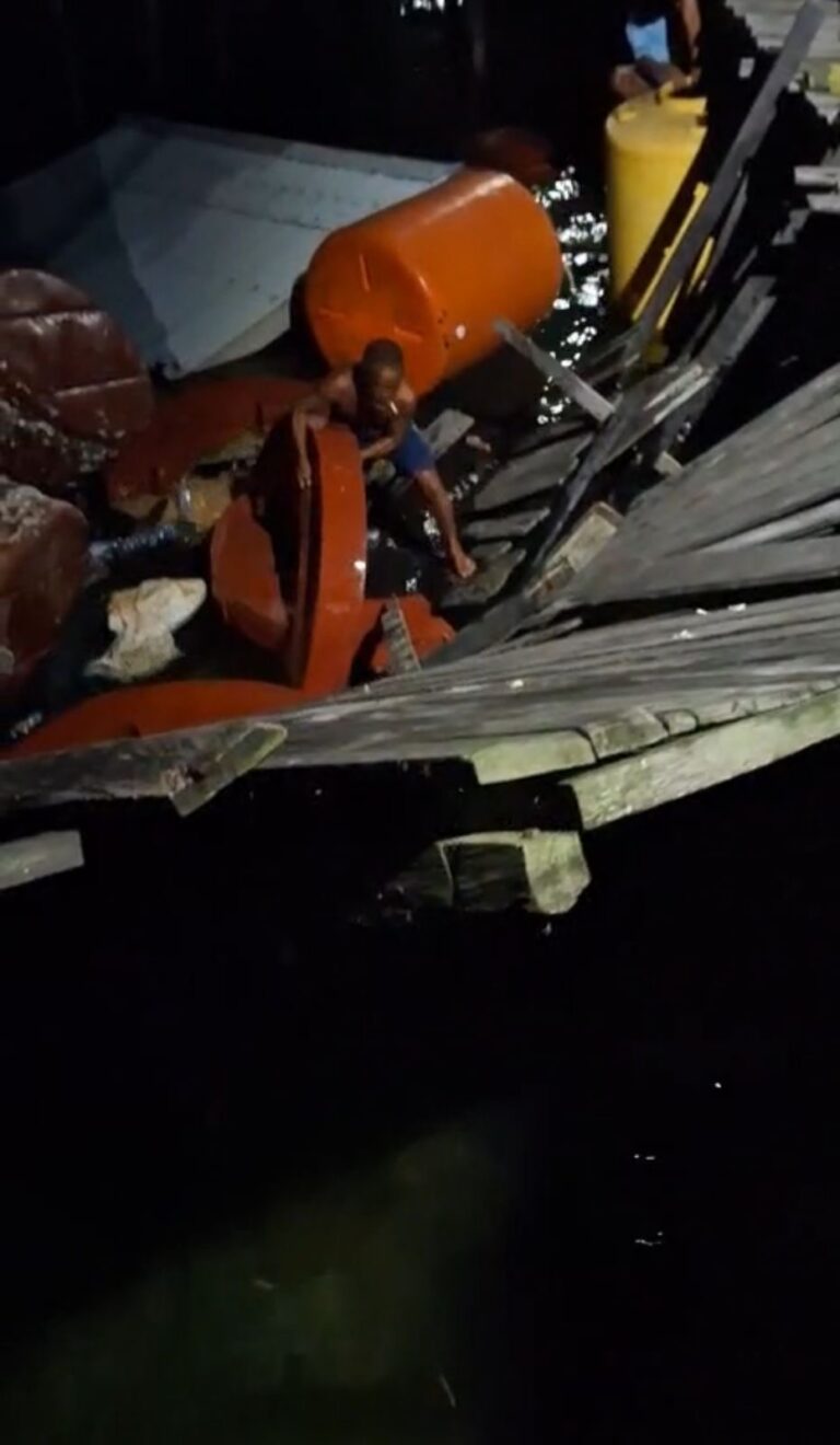 Usia Bangunan Diduga Jadi Penyebab Rumah Sampah Roboh