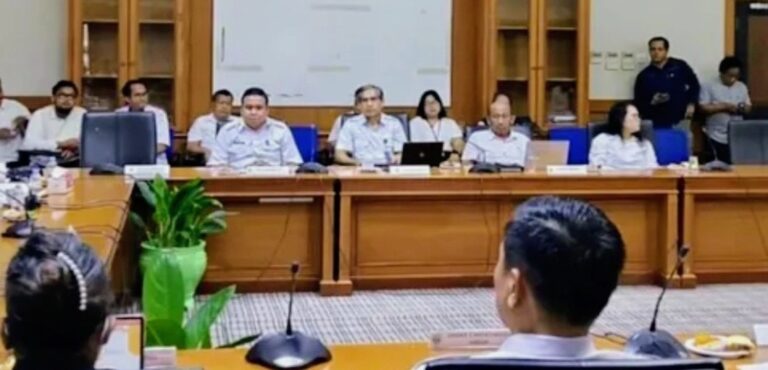 Frederick Edwin Ingatkan OPD Hindari Deviasi Program