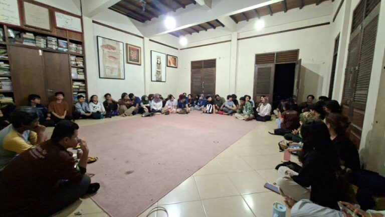 Film “Pesta Babi” Disebut Jadi Narasi Tandingan atas Isu PSN