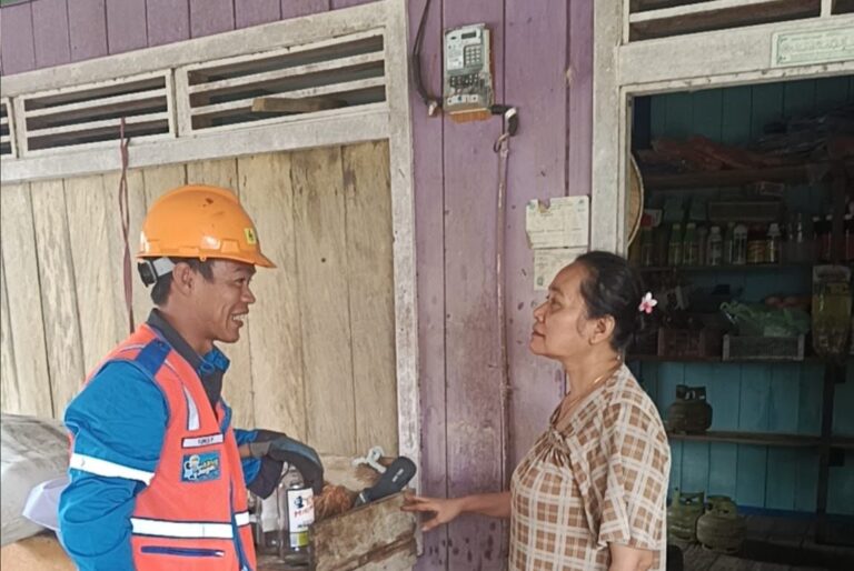 PLN ULP Melak Lakukan Pemeriksaan Menyeluruh Pascabanjir