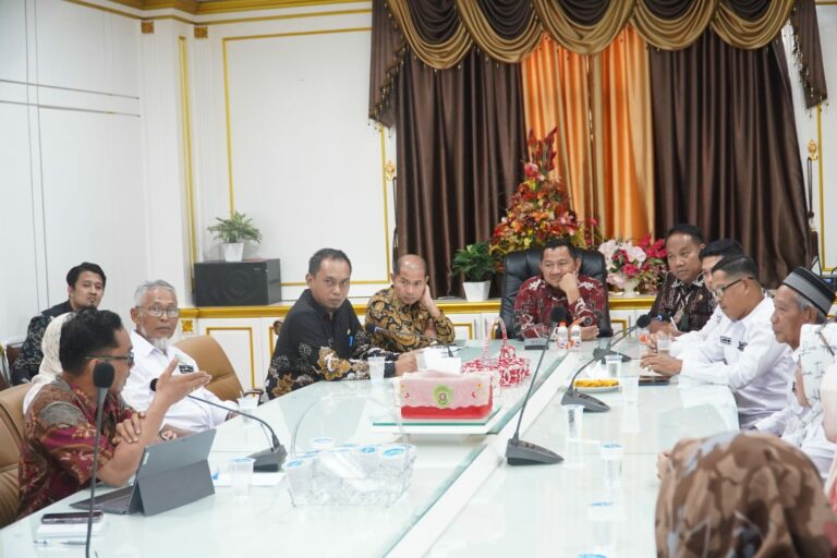 Forum RT Penajam Sampaikan Aspirasi Infrastruktur dan Posyandu ke Bupati PPU