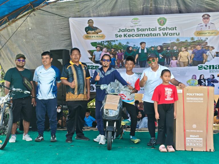 PT WKP Pererat Silaturahmi Bersama Ribuan Warga Waru Lewat Jalan Santai dan Doorprize