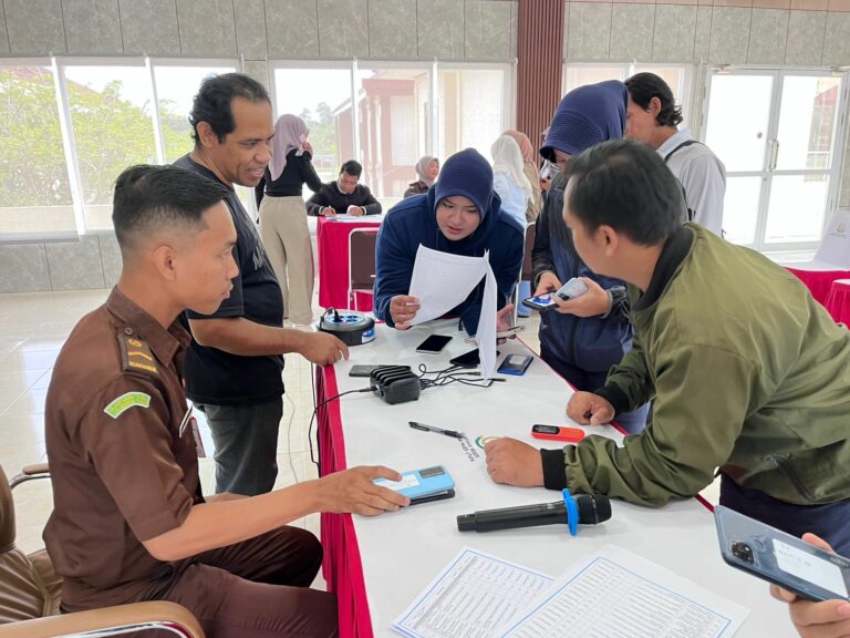 Dari Ruang Sidang ke Meja Lelang, Kejari PPU Jual 32 HP Rampasan Negara