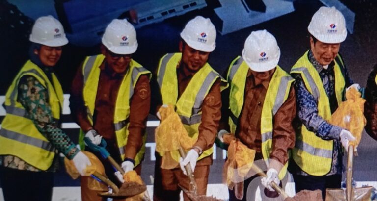 Hashim Djojohadikusumo Hadiri Groundbreaking PLTA Batoq Kelo