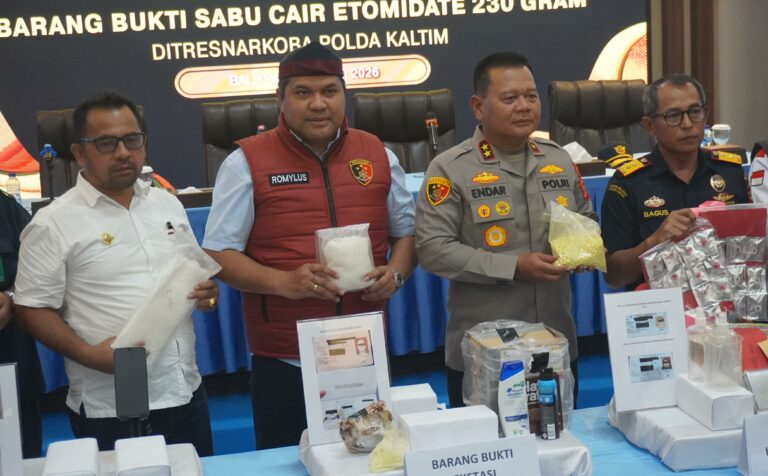 Ditresnarkoba Polda Kaltim Gagalkan Penyelundupan Sabu dan 1.000 Ekstasi Jalur Internasional