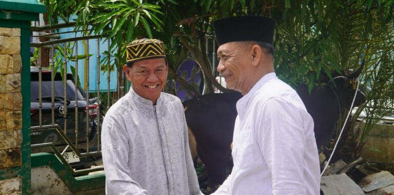 Pemkab Kubar Distribusikan Hewan Kurban Hingga Wilayah Pedalaman