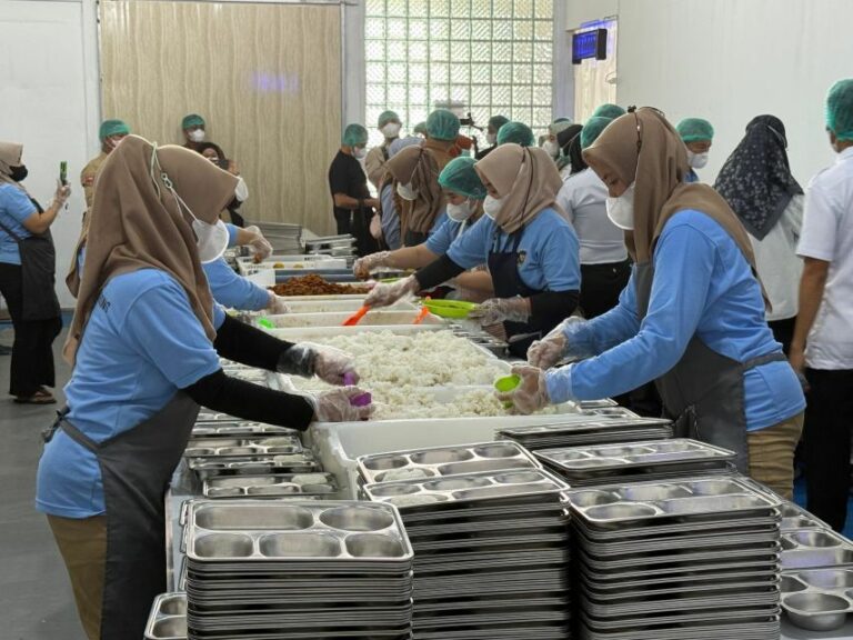 APBN Tetap Danai Operasional MBG Kukar Meski BGN Diterpa Kasus