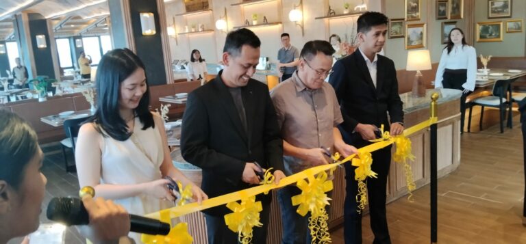 Rooftop Dining Mercure Samarinda Resmi Reopening dengan Konsep Baru