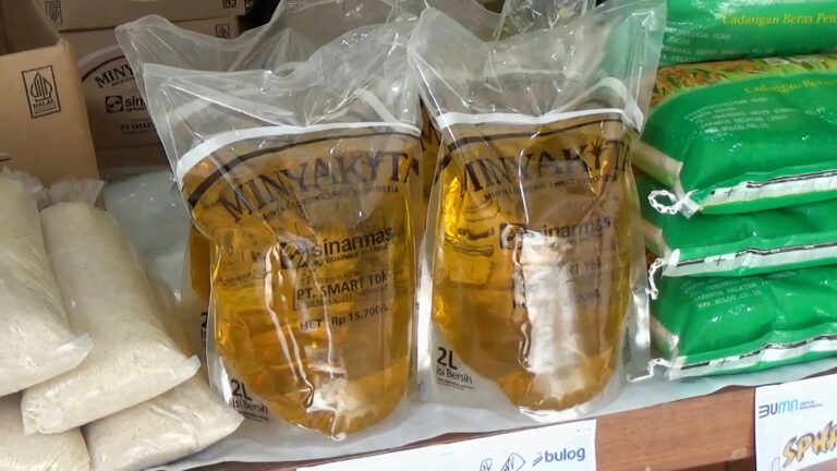 Bulog Ancam Putus Pasokan Pedagang yang Jual di Atas HET
