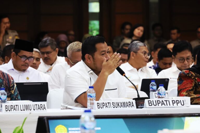 Kementan Periksa Ratusan Perusahaan Sawit, Mudyat Noor Minta Petani Dilindungi