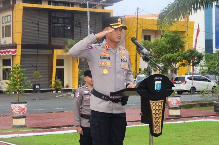 70 Personel Polres PPU Naik Pangkat, Kapolres Tekankan Peningkatan Profesionalisme