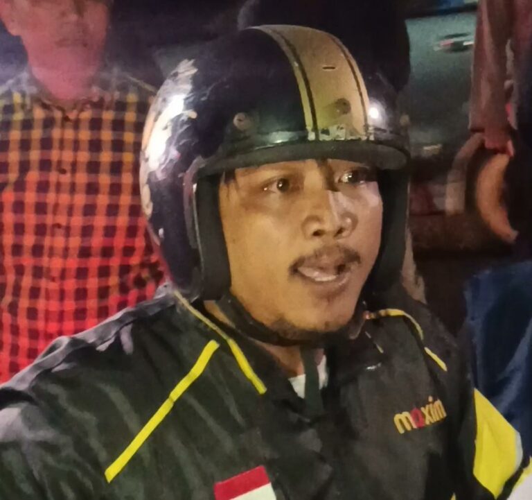 Demonstrasi di Turunan Jembatan Mahakam Picu Kemacetan Lalu Lintas