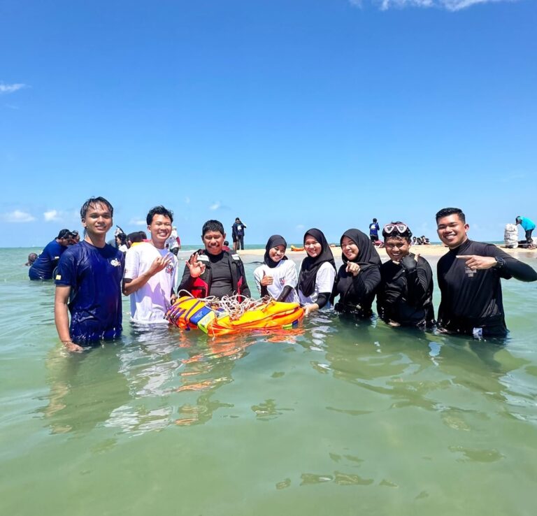 Abdul Waris Muin Ajak Masyarakat Jaga Ekosistem Terumbu Karang di Pulau Gusung PPU