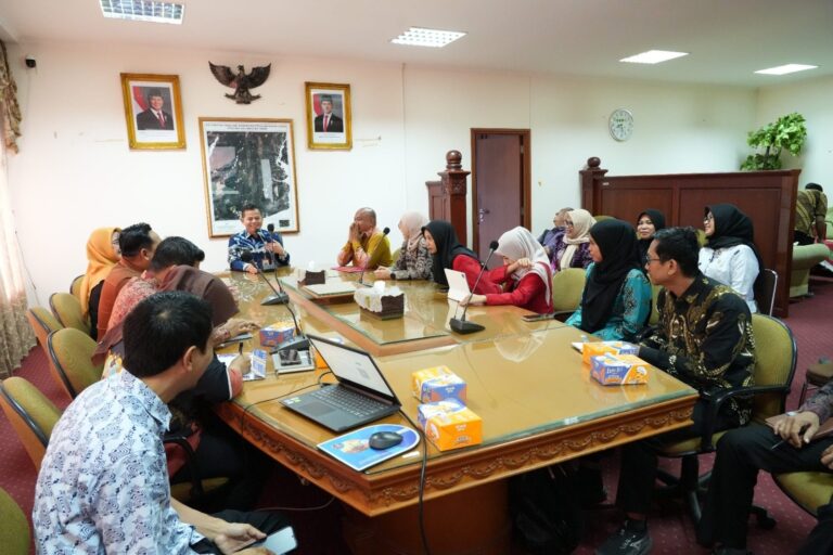 Unhas Jajaki Kerja Sama dengan Pemkab PPU untuk Pengembangan SDM dan Riset Daerah